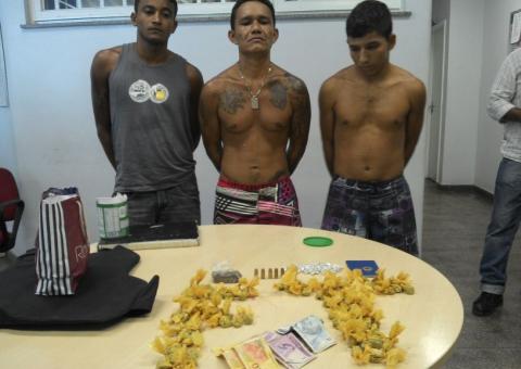 Trio é preso com drogas e munições na Raiz